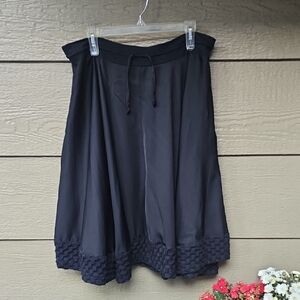 Lilith Black Satin Circle Skirt MIDI L42